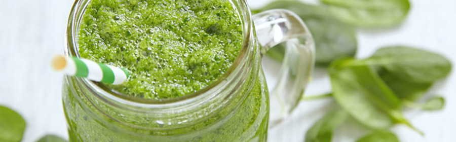 dieet-ontbijt-groene-smoothie-spinazie